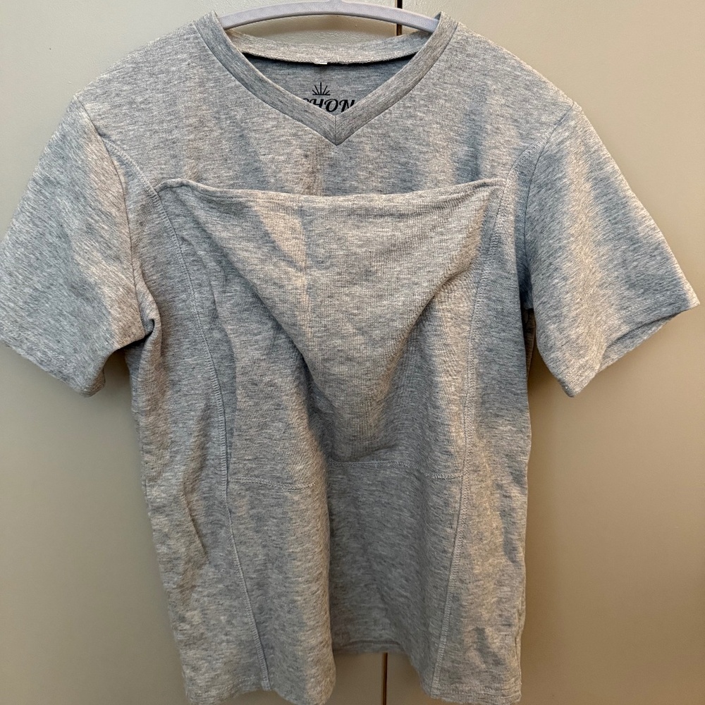 Lachona Gray Kangaroo Pocket T-shirt – Size Small – Worn Once